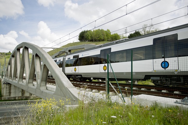 Añorga railway bridge
