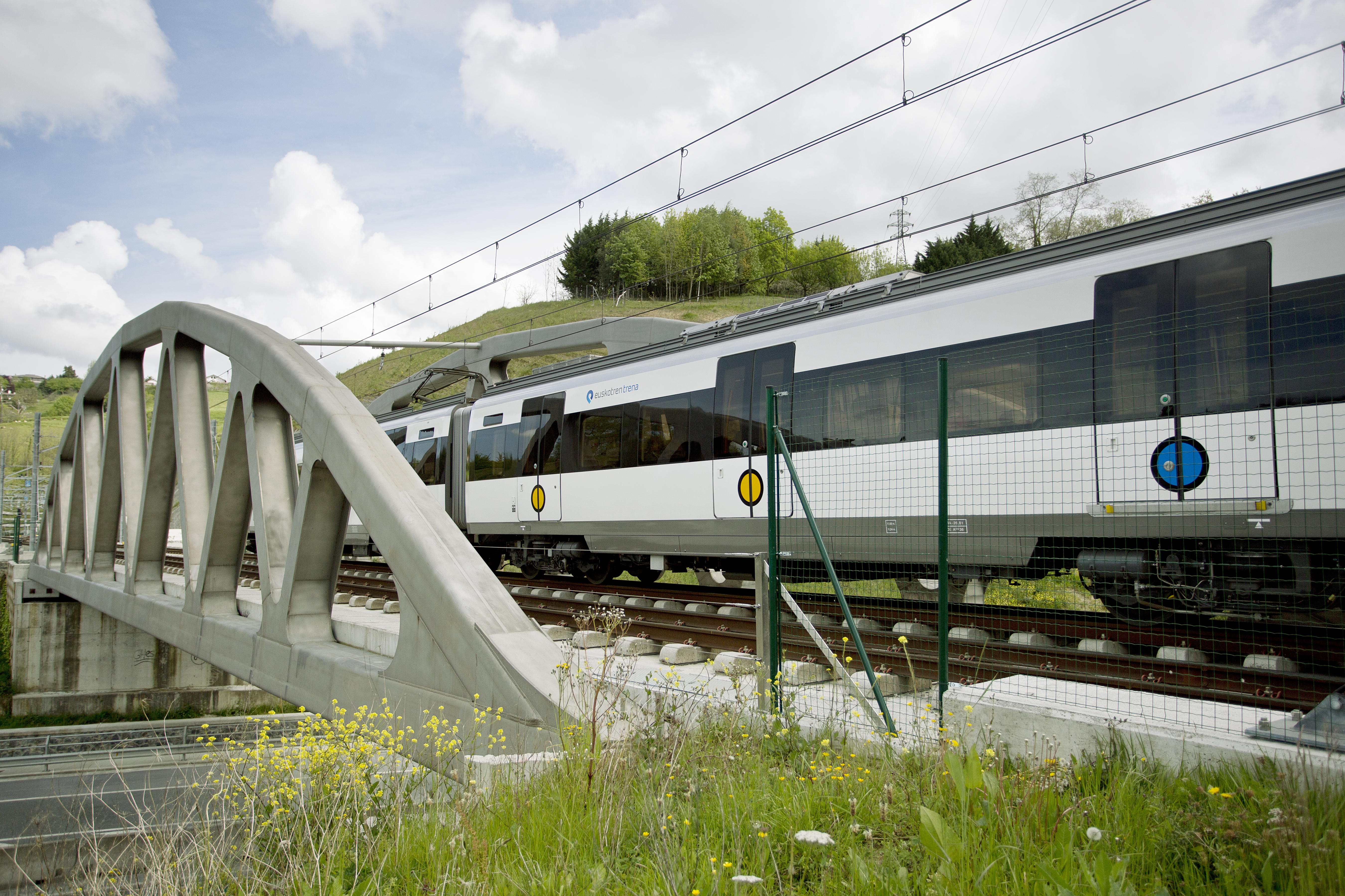 Añorga railway bridge
